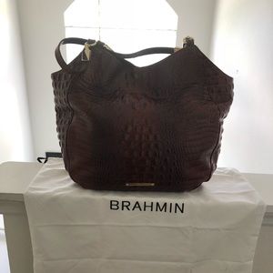 Large Brahmin Purse in Great condition